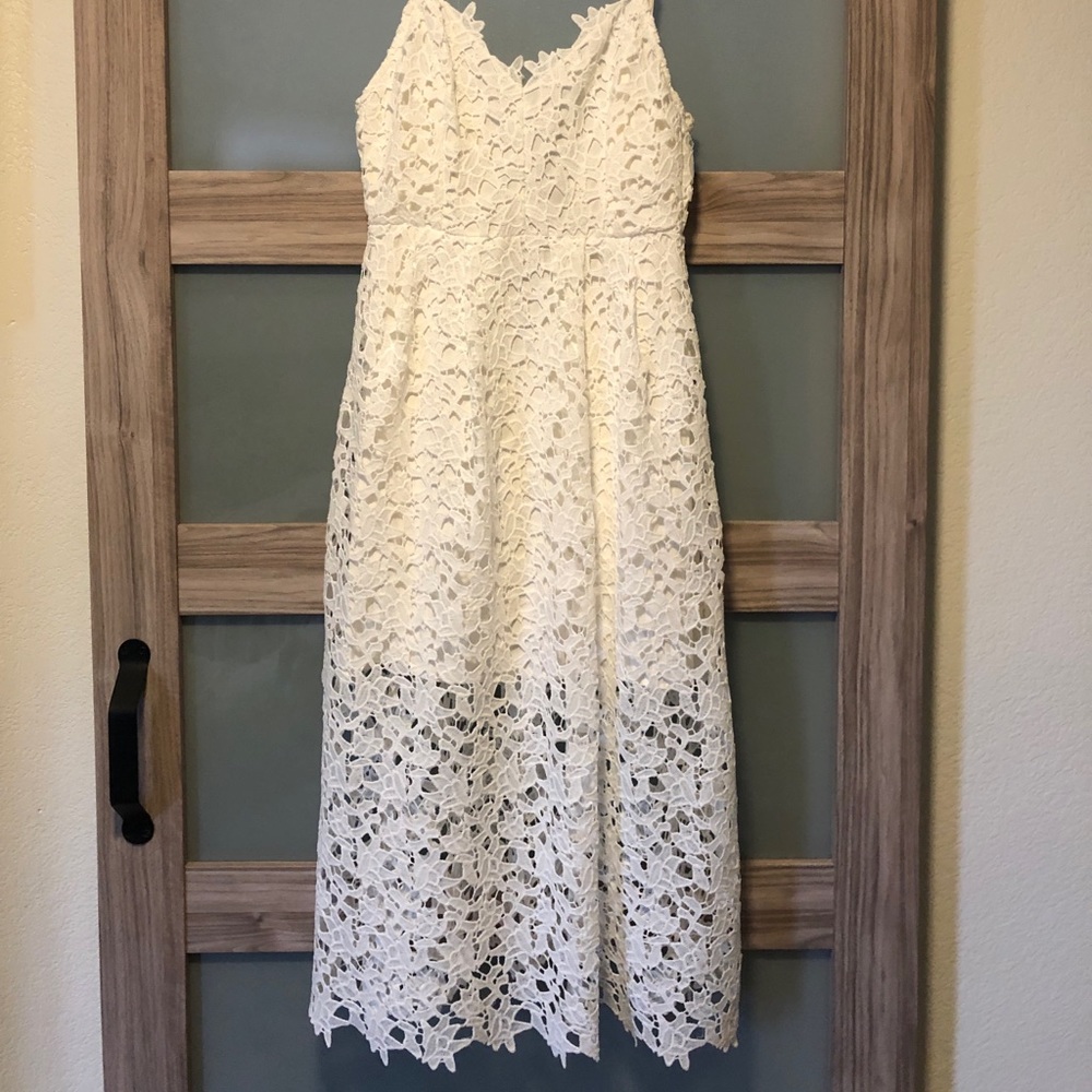 White lace dress